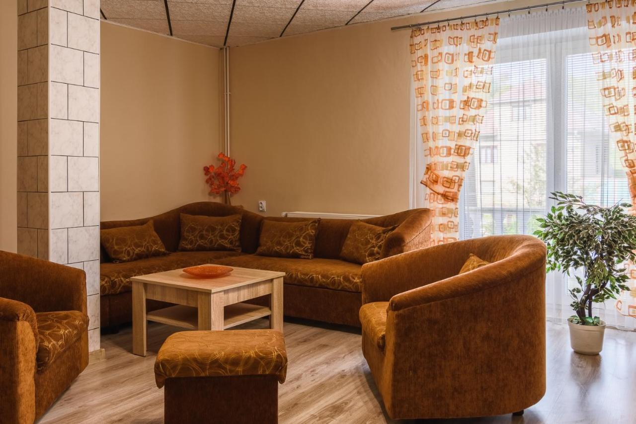 Apartman Elegant 2 Bešeňová Dış mekan fotoğraf