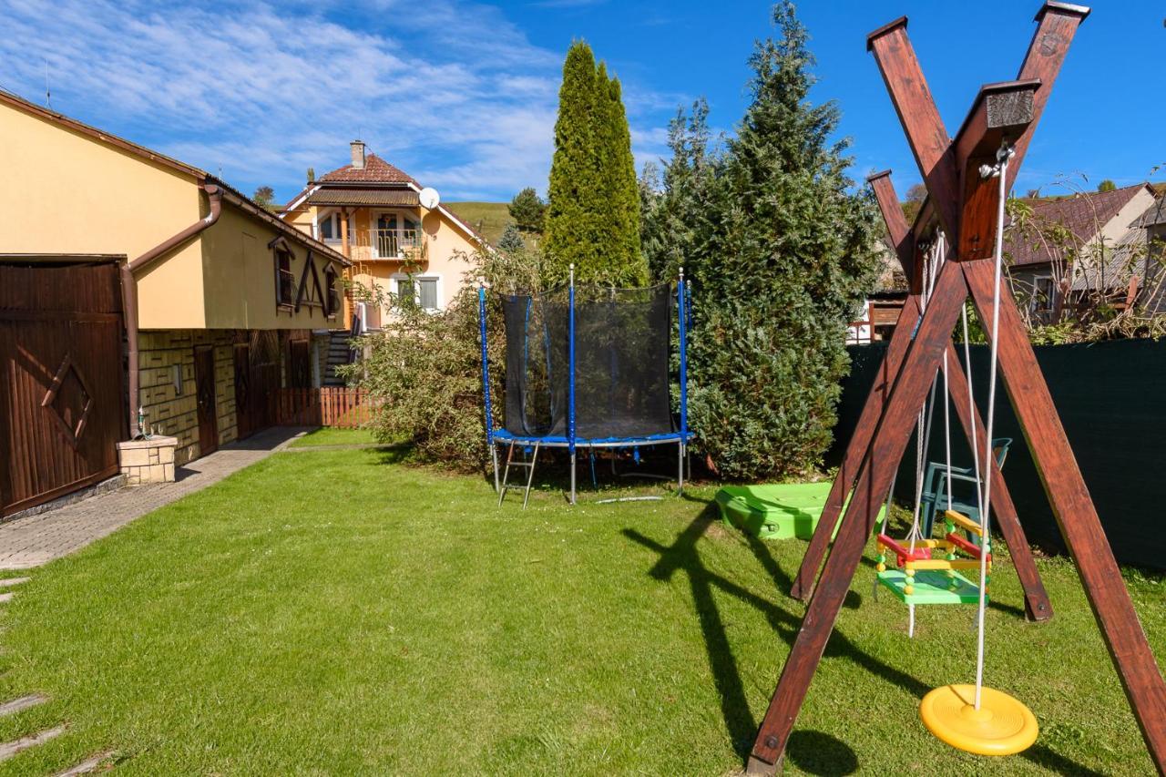 Apartman Elegant 2 Bešeňová Dış mekan fotoğraf