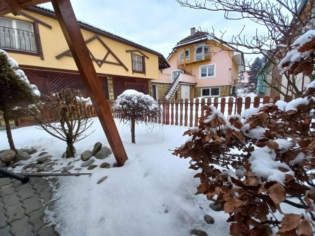 Apartman Elegant 2 Bešeňová Dış mekan fotoğraf