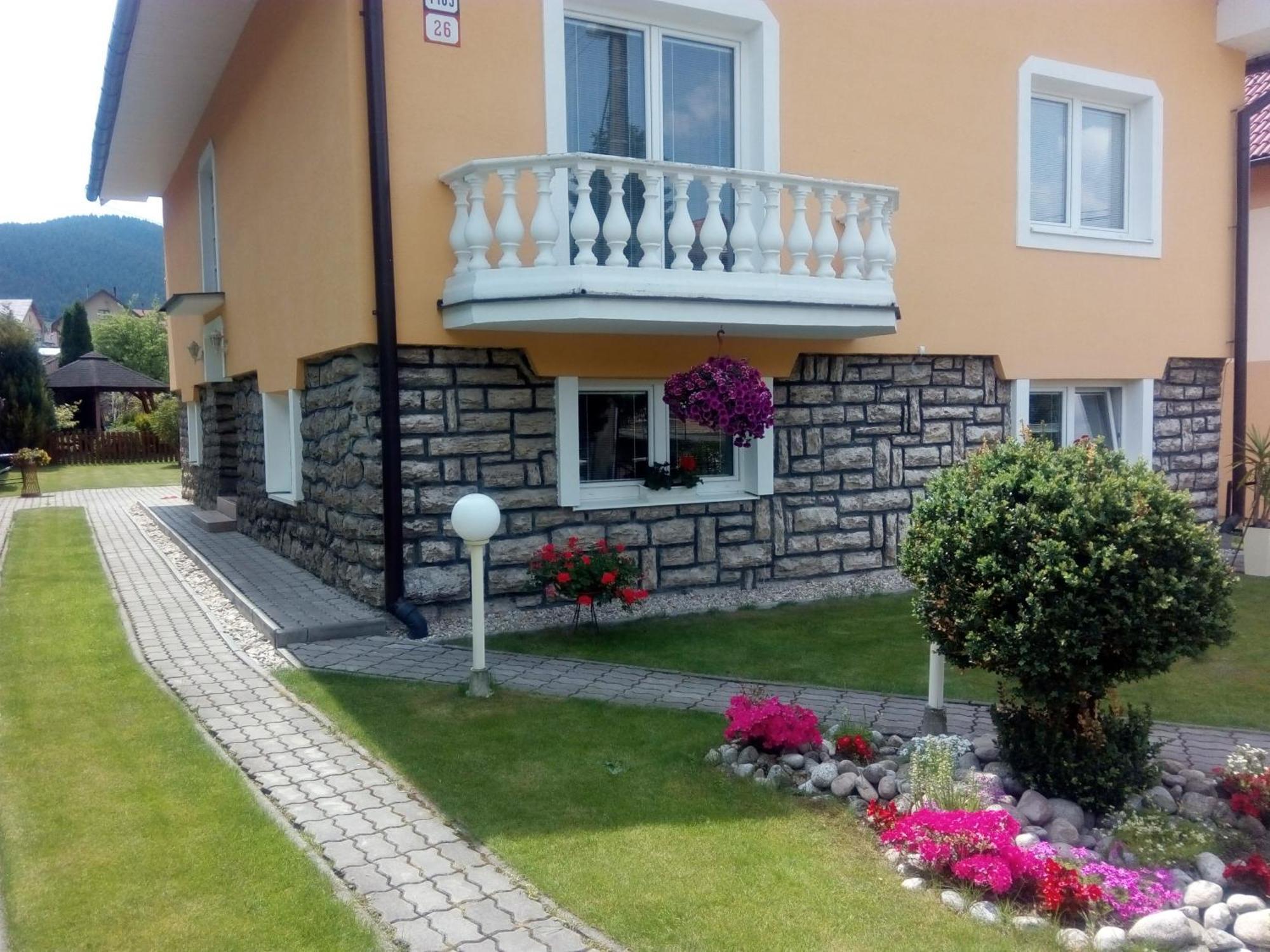 Apartman Elegant 2 Bešeňová Dış mekan fotoğraf